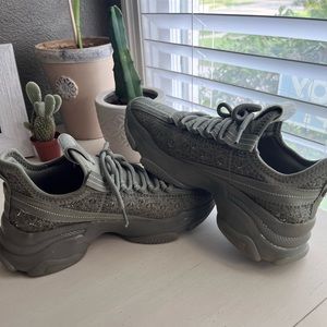 Steve Madden shoes
